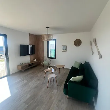 Hébergement de vacances Lola Confort 6 Personnes